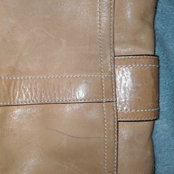 Coach purse - Picture 4 of 6